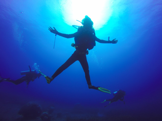 how to overcome scuba diving