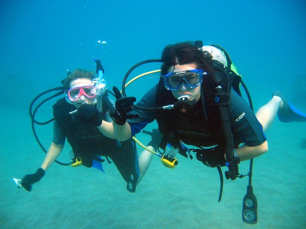 list of things to note on how to maintain your scuba diving gear.