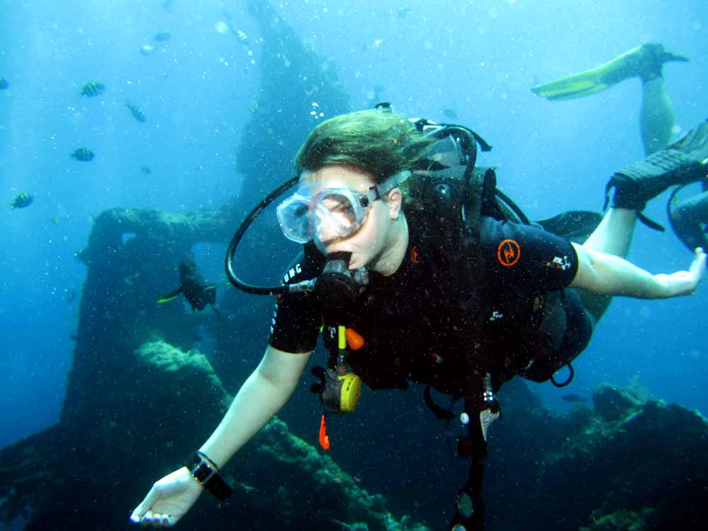 Diver Tulamben - USAT Liberty Wreck