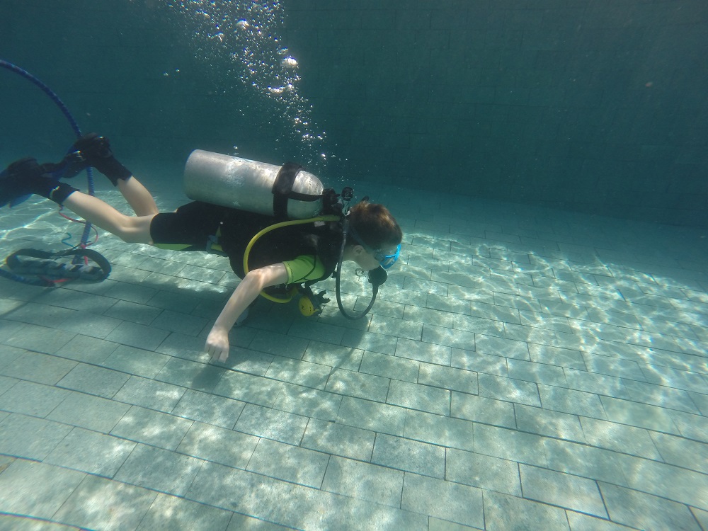 Kids try diving in Bali