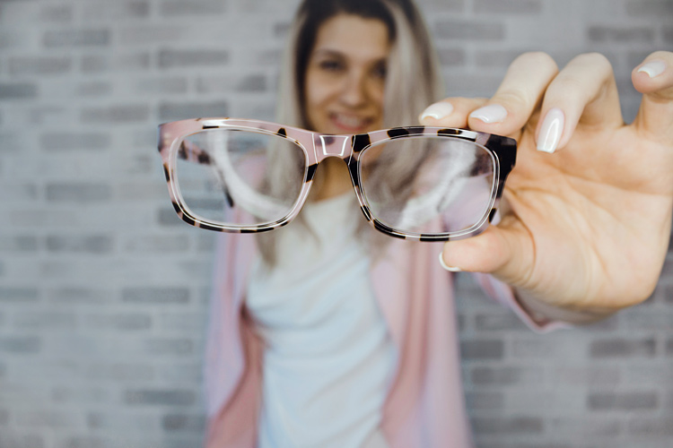 girls with glasses