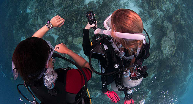 padi courses bali - underwater navigation