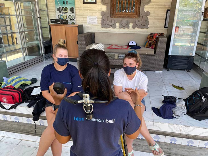 PADI diving course in Bali